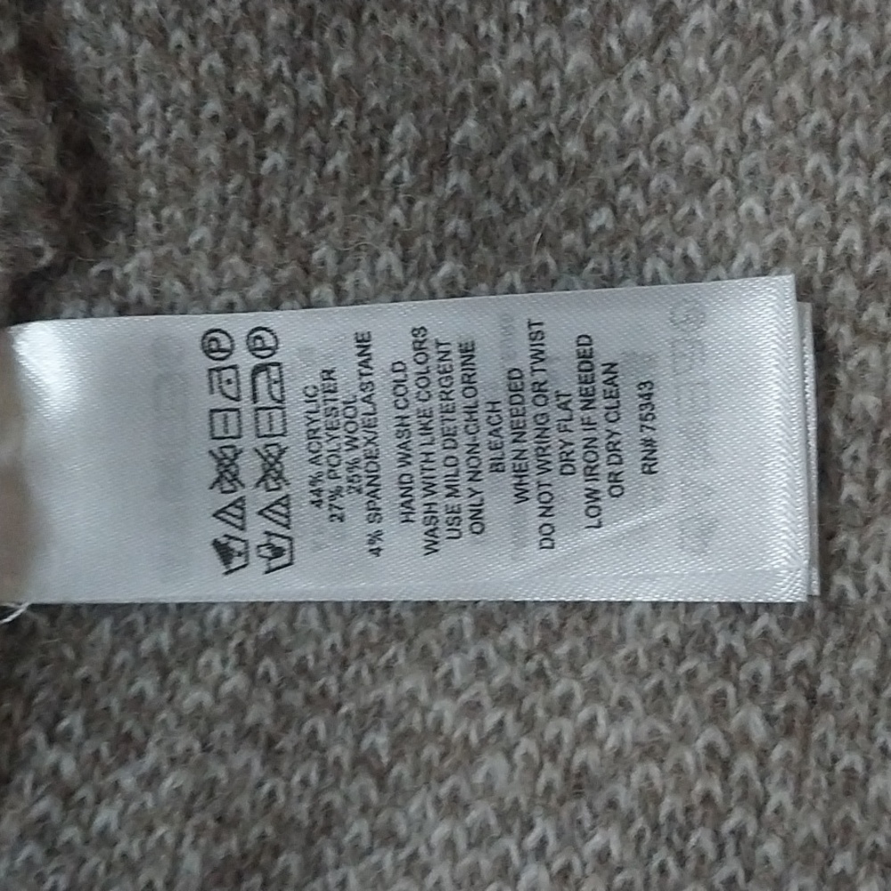 Ellen Tracy Sweater - Picture 7 of 7